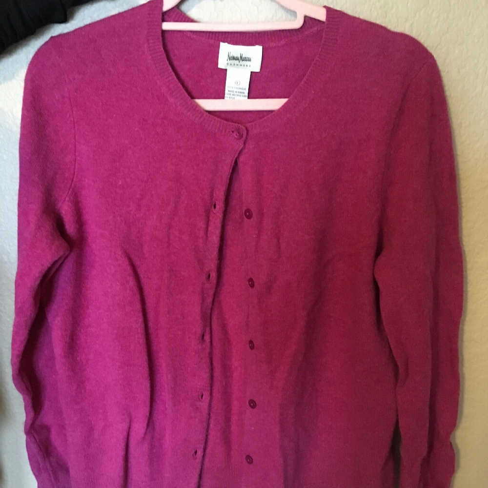 Neiman Marcus fushia cashmere cardigan